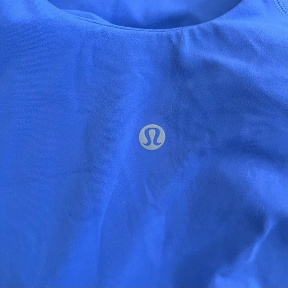 Women’s Lululemon crop top size 8, new without tags - Picture 3 of 4